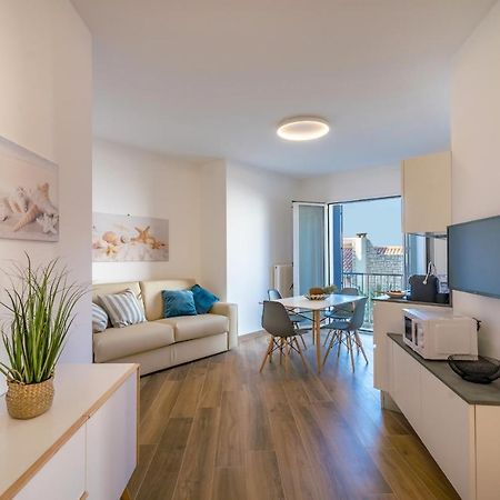 Ferrari Apartments Levante Caorle Bagian luar foto