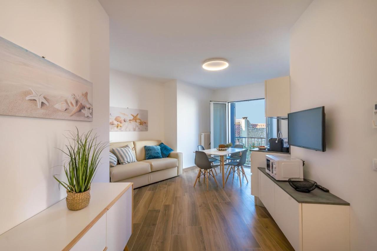Ferrari Apartments Levante Caorle Bagian luar foto
